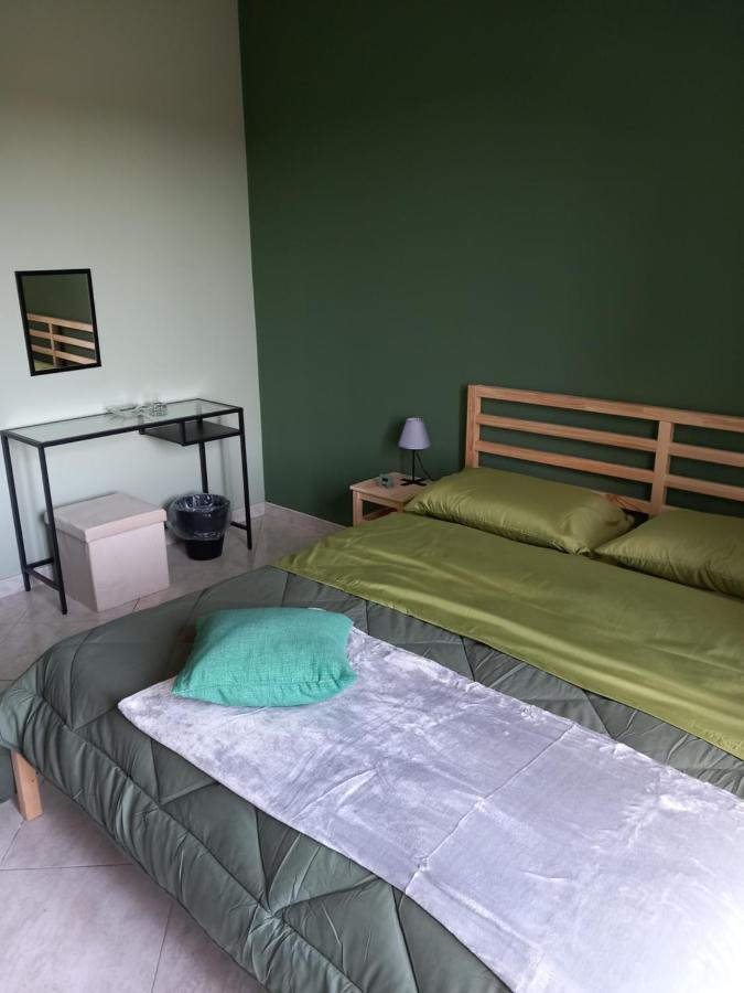 הוילה זפראנה אטניאה Etna Green House מראה חיצוני תמונה